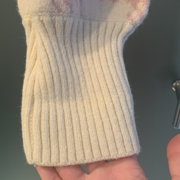 Gorgeous Pink sweater - Picture 12 of 13